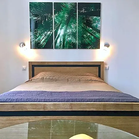 Little Plaza Apartamento