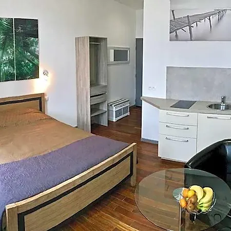 Apartamento Little Plaza