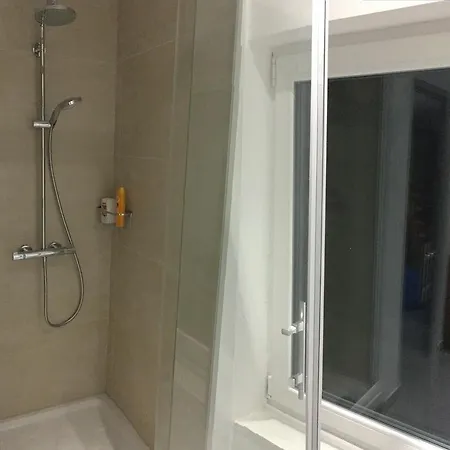 Little Plaza Appartement *