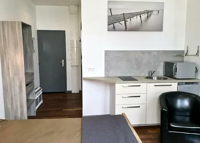 Little Plaza Appartement *