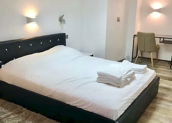 Little Plaza Appartement